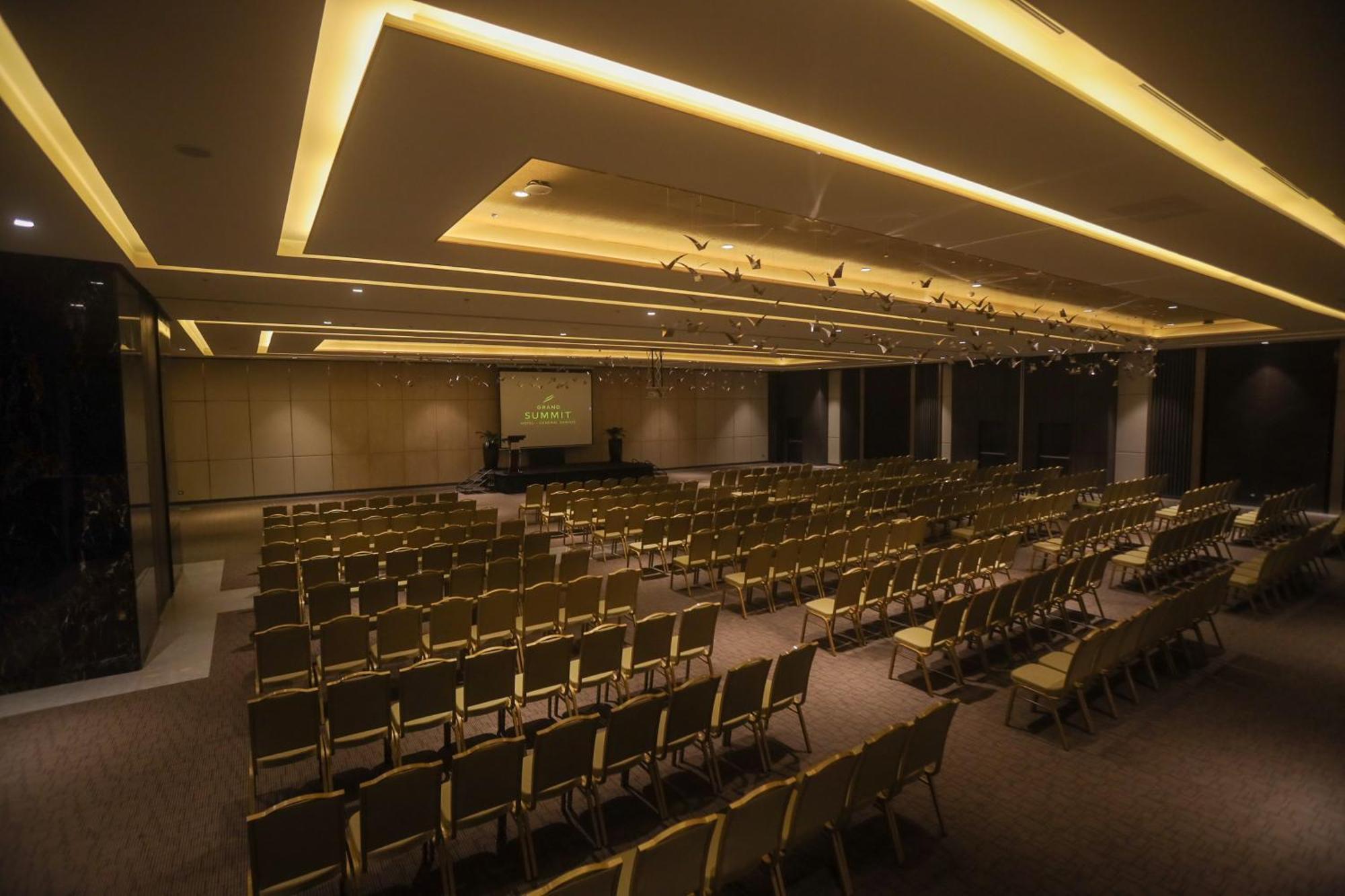Grand Summit Hotel General Santos General Santos City Екстер'єр фото